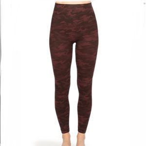 SPANX Look at Me Now Seamless Leggings